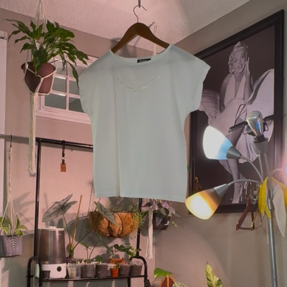 Angela Pellino Vintage White Embroidered Top Womens Size 8 Classic